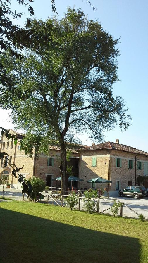 Agriturismo Le Giarine フォリアーノ・レディプーリア エクステリア 写真