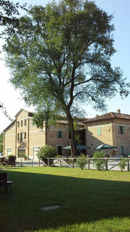 Agriturismo Le Giarine フォリアーノ・レディプーリア エクステリア 写真
