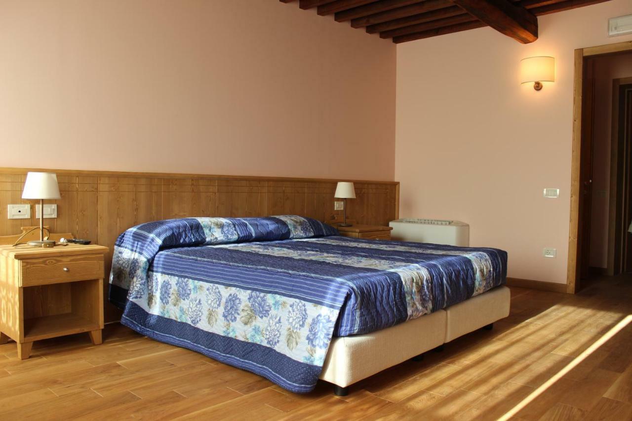 Agriturismo Le Giarine フォリアーノ・レディプーリア エクステリア 写真
