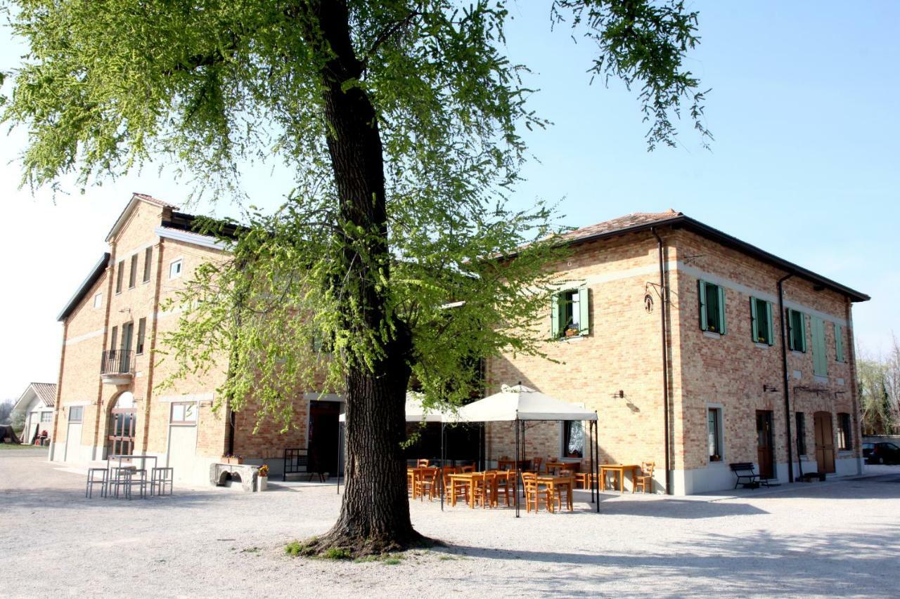 Agriturismo Le Giarine フォリアーノ・レディプーリア エクステリア 写真